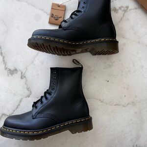 Dr. Martens 1460 Smooth Leather Lace Up Boots in Black